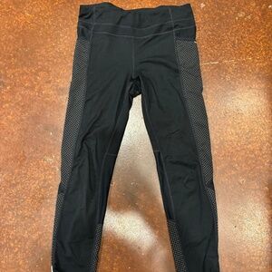 ATHLETA reflective black leggings - size: Medium